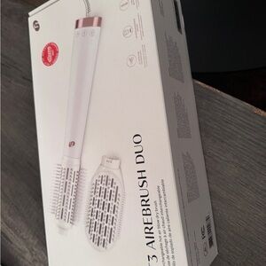 T3 AireBrush Duo in White and Rose Gold
